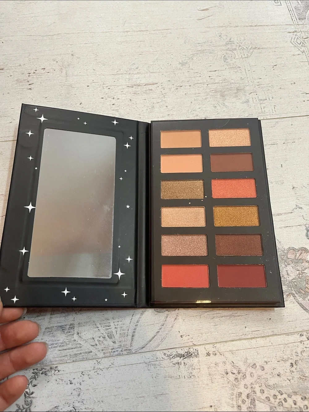 Hot Topic Coffin and Roses Eye Shadow Palette